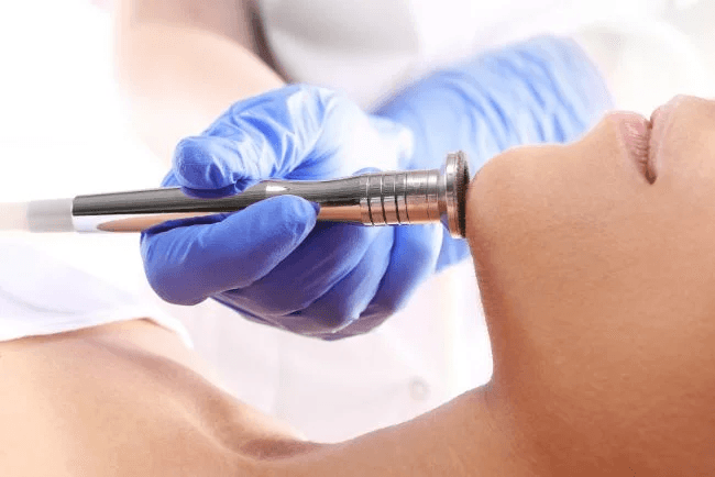 HIFU: Ultraschall-Lifting ohne OP – wie gut funktioniert es wirklich?